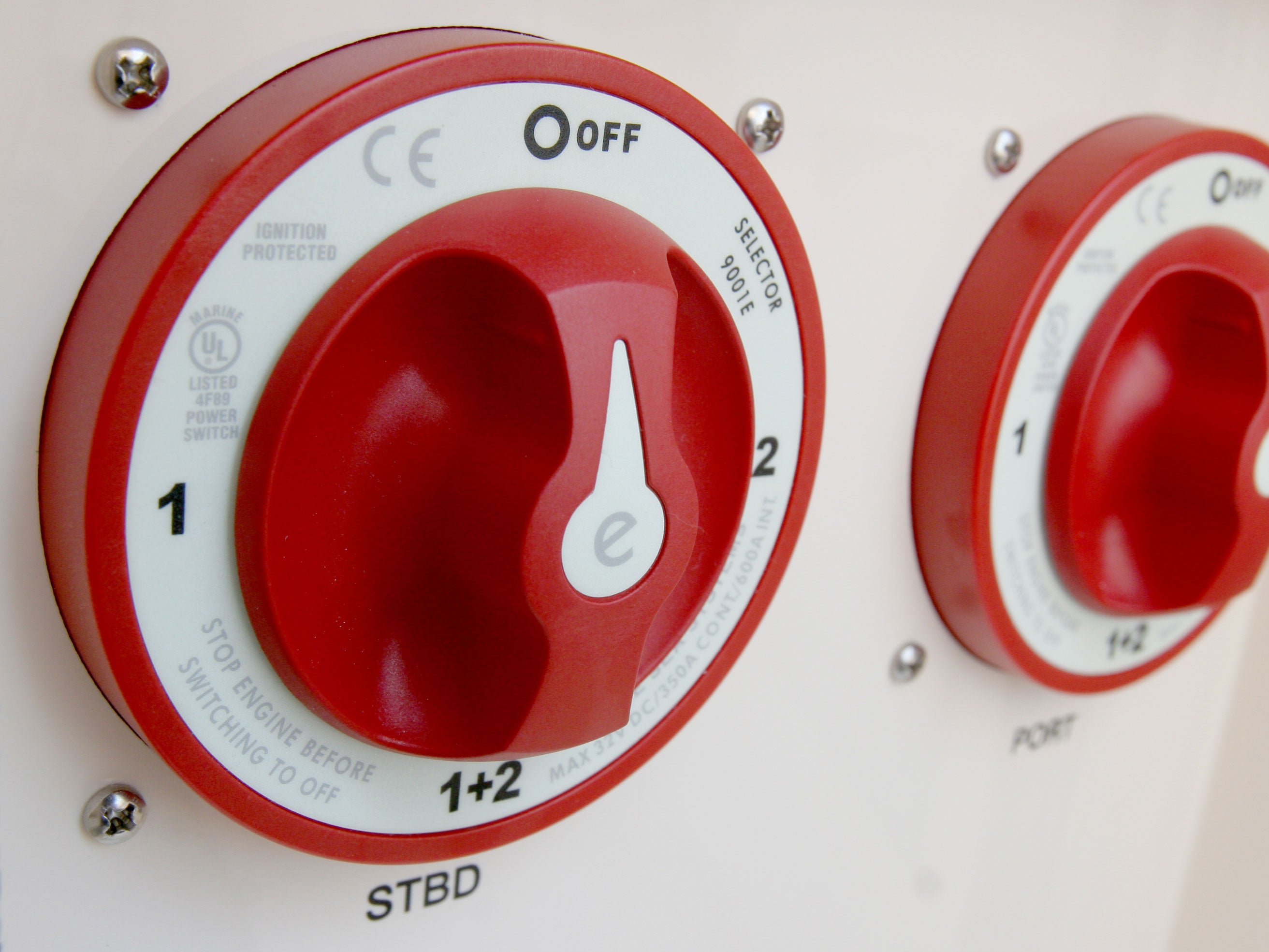 e-Series Selector Battery Switch 9001e